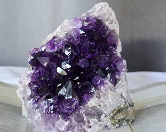 Natural Amethyst Crystal Cluster, Raw Amethyst Stone with Cut Base, High Grade, Extra Quality from Uruguay.