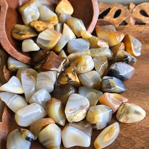 Natural Banded Agate Tumble Stones - 30mm