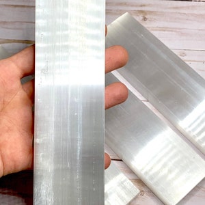20cm polierte Selenit Ladestation