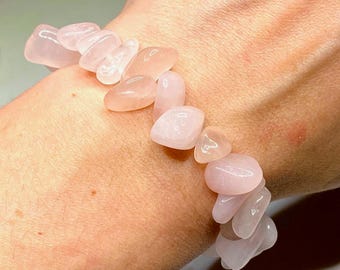 Rose Quartz Crystal Chips Bracelet: Gemstone Beaded Stretch Bracelet