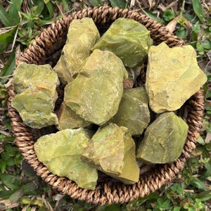 Green Opal Stone, Natural Crystals from Madagascar