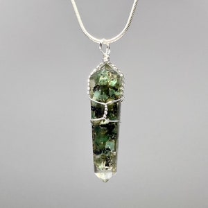 Emerald Orgonite Pendant Wire Wrapped with Chain, Emerald Orgonite Pendant Necklace