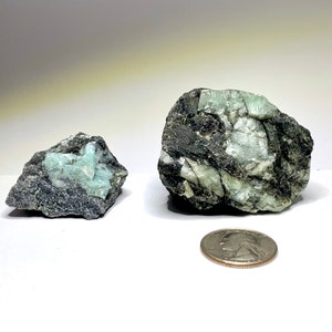Raw Emerald Stone image 10