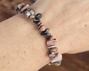 Rhodonite Crystal Chips Bracelet