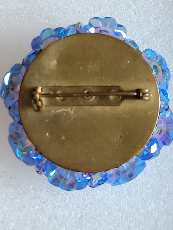 Vtg blue AB scalloped crystal beaded brooch unsig… - image 3