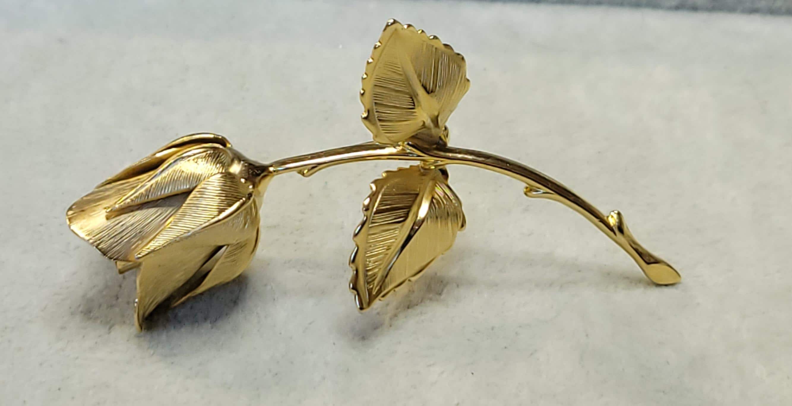Giovanni Brooch - Etsy