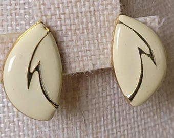 1.1 x .6  inch  gold tone ivory enamel clip on earrings earclips