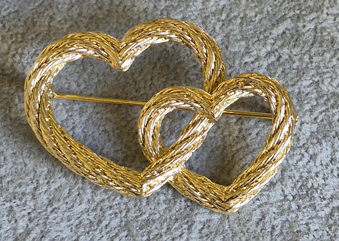 Gold Tone Double Intertwined Hearts Pin Brooch Vtg 1.5 X 2 Inches - Etsy