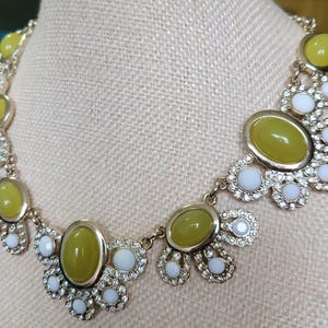 18 to 20 inch Ann Taylor avocado green faceted white cabochons clear crystal accents  pale gold tone statement necklace