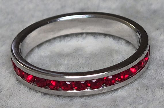 sz 6 .925 sterling silver ruby red stackable eter… - image 1