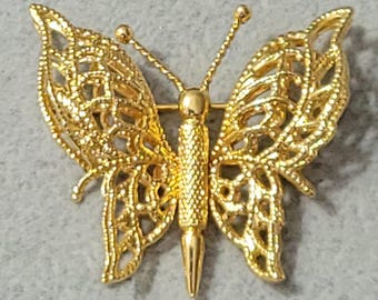 Monet gold tone filigree lightweight butterfly brooch pin 1.5 x 1.5 inch