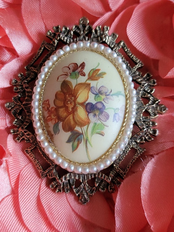 1977 vintage hand signed cabochon floral painted … - image 1