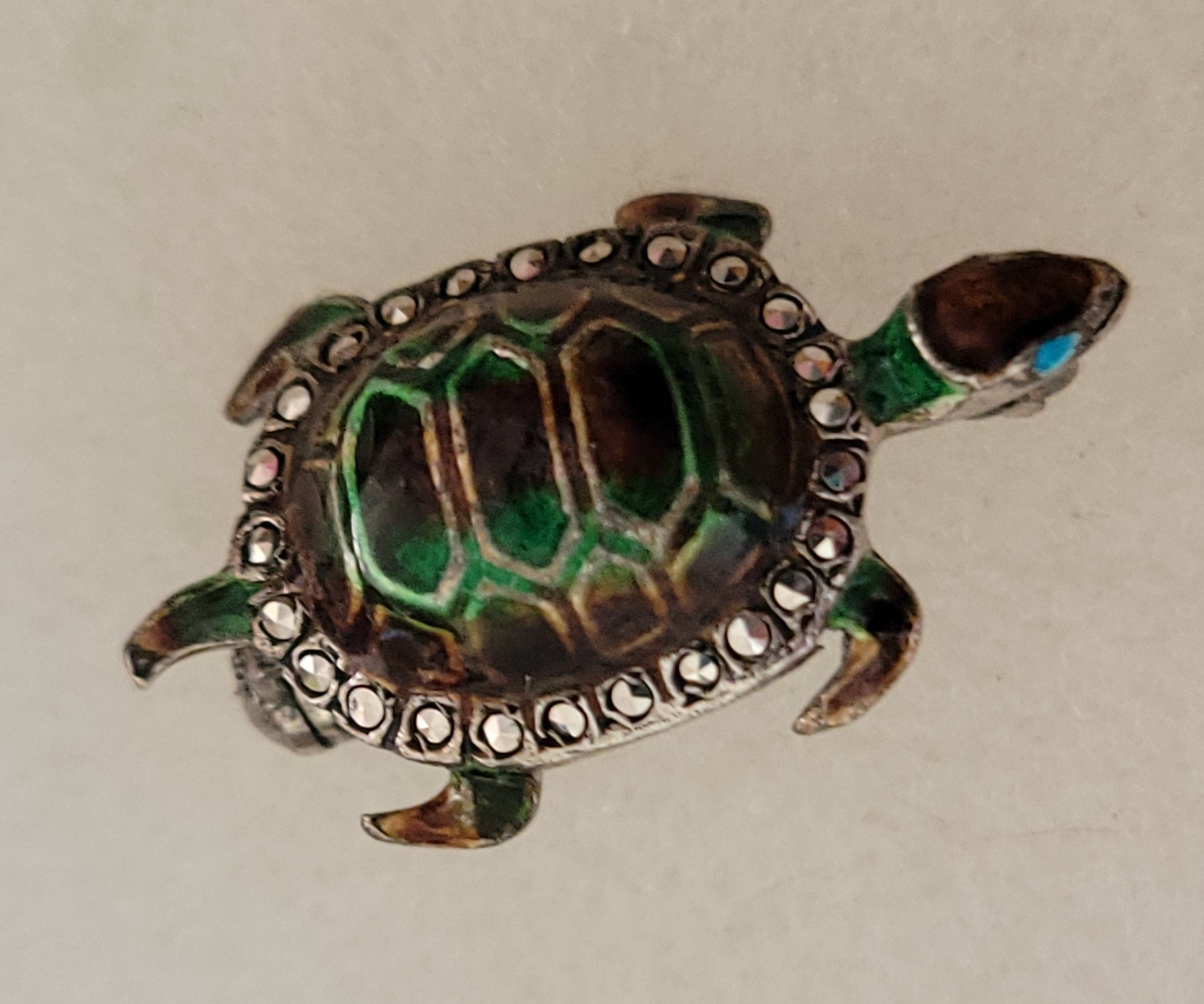 Alice Caviness Brooch - Etsy