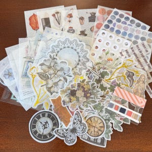 200+ Vintage Style Journal Stickers: Retro Floral, Butterfly, Forest