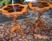 1920s Pair of French inlaid Walnut and Satinwood Side tables End Tables
