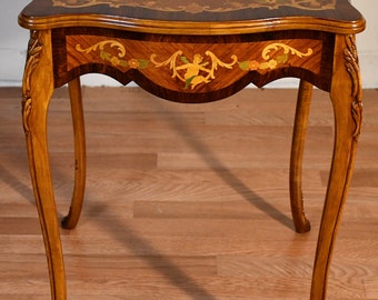 1920 Antique French Louis XV Satinwood banded Walnut inlaid side table End table