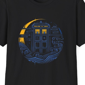 The Traveller - Serie Doctor Who - T-shirt unisex in cotone morbido