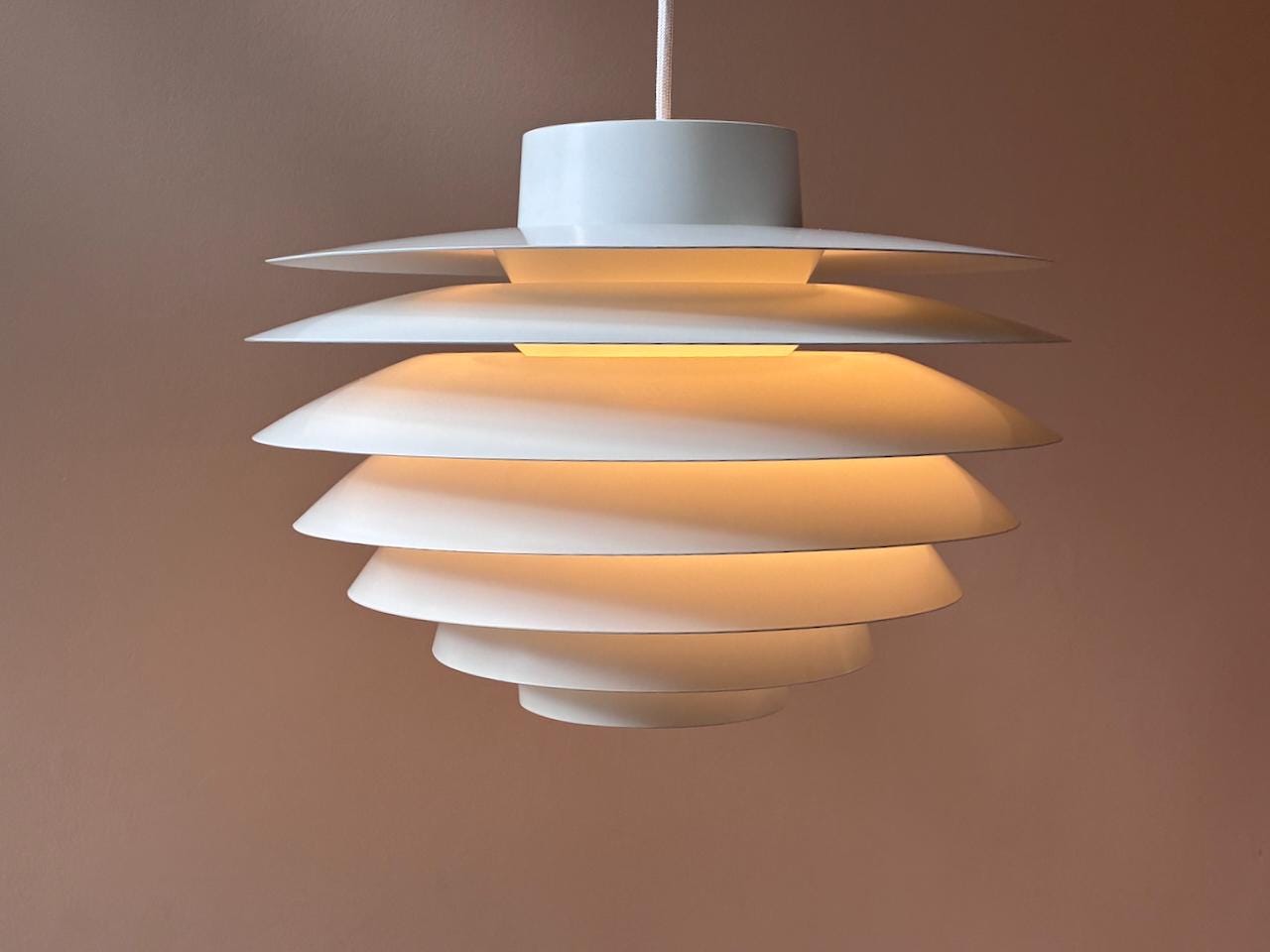 Verona pendant lamp in white with 7 shades by Sven Middelboe for Nordisk Solar DK