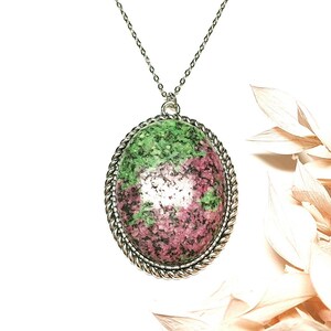 Ruby Zoisiet ketting voor dames, grote edelsteen hanger 40 x 30 mm, vintage natuurstenen ketting in zilver, goud en brons, groene boho sieraden cadeau