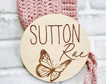 Butterfly Baby Girl Name Announcement Sign/ Baby Girl Gift/ Butterfly Baby Name Round/ New Mom Gift/ Girl Name Round/Butterfly Nursery Decor