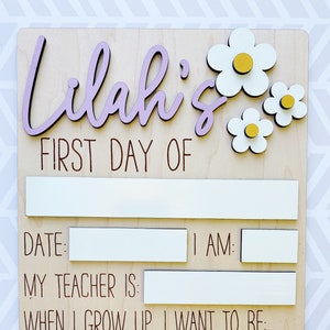 Personalized First Day of School Board/ Daisy 1st Day of School Sign/ Retro School Sign/ 1st Day of School Photo Prop/ Custom First Day Sign