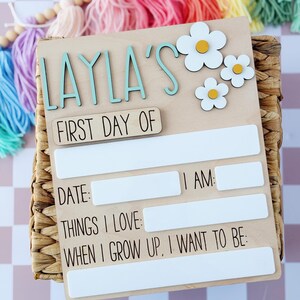 Personalized Wood Girls First Day of School Board, Dry Erase Sign Board Reusable Memory School Sign, Back to School Photo Prop, Daisy Themed