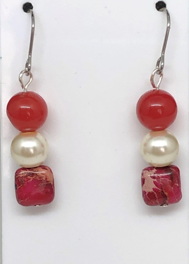 Pearls and Red Jasper Beads Earrings of Red Jade Beads