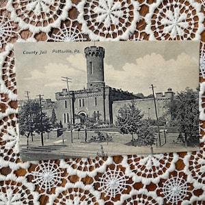 Antique Vintage Pottsville County Jail Post Card