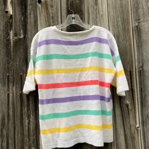 1980s 1990s Petite Pastel Rainbow White Vintage Sweater | Seafoam Green Yellow Pink Purple