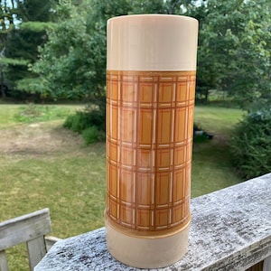 VINTAGE Brown Plaid Aladdin Best-Buy Wide Mouth 1 Quart Thermos Bottle - Tan Plaid Pattern 11&quot;