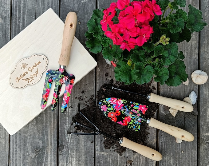 Personalized Gardening Tools SET |  Customized Floral Garden Set |Gardening Gifts for Women Birthday |Gift for Mother's Day| Stainless Steel