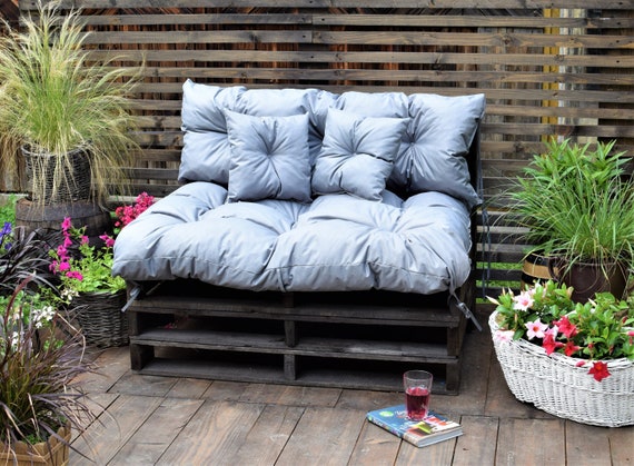 Custom Outdoor Bench Cushions