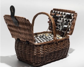PICNIC Wicker BASKET with personalization for 2 and Insulated Cooler | Wedding Anniversary Gift | Outdoor Willow Hamper with equipment