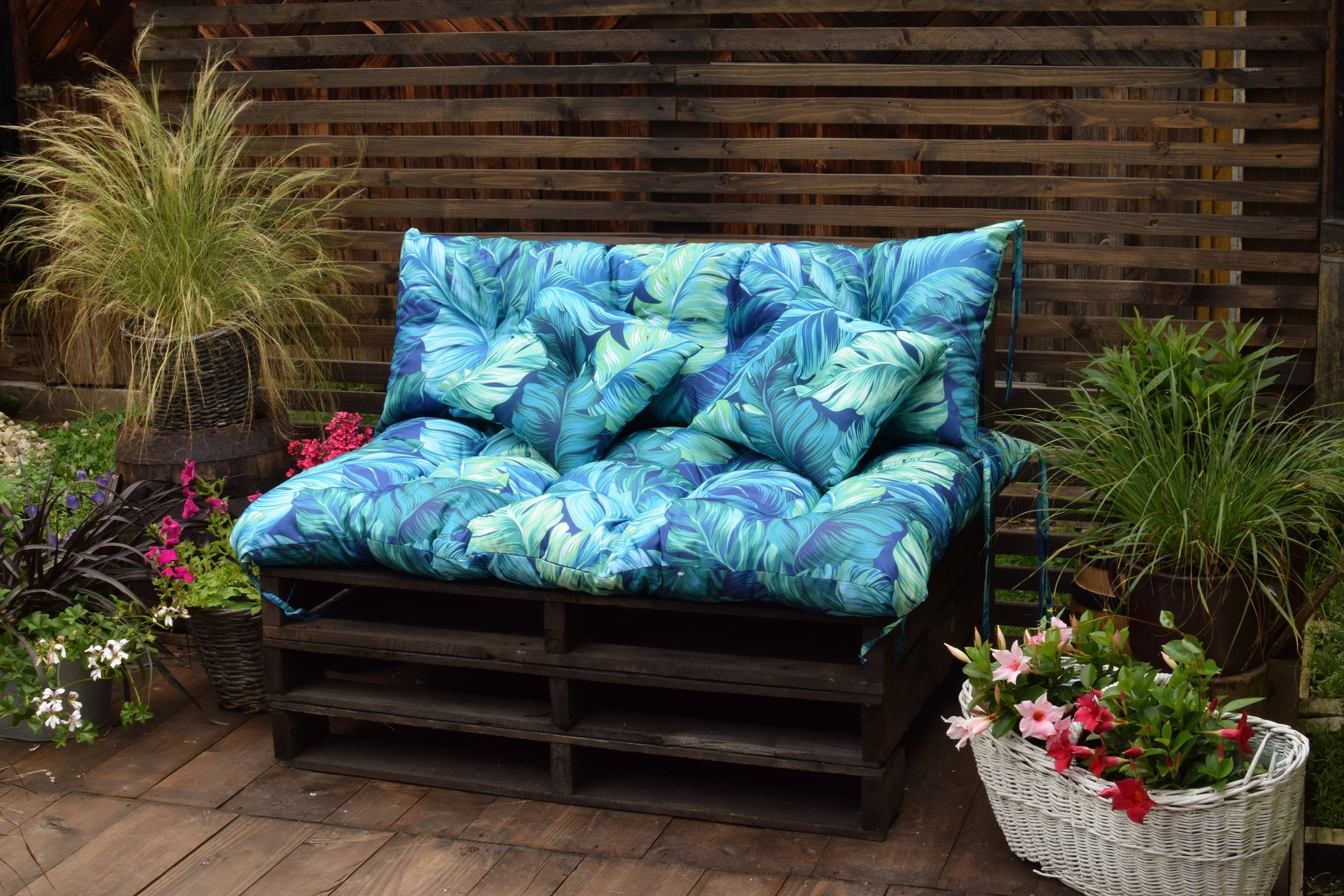 Outdoor deep 2024 seat cushions sale