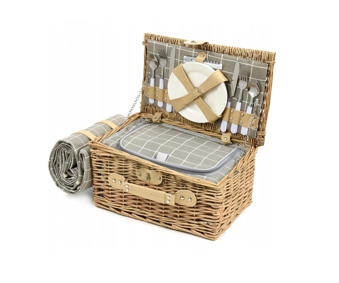 PICNIC BASKET, 2 Person, Personalized Picnic Basket, Wedding Gift, Picnic Basket With Equipment