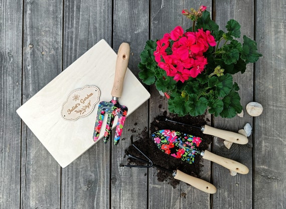 Personalized garden tools best sale