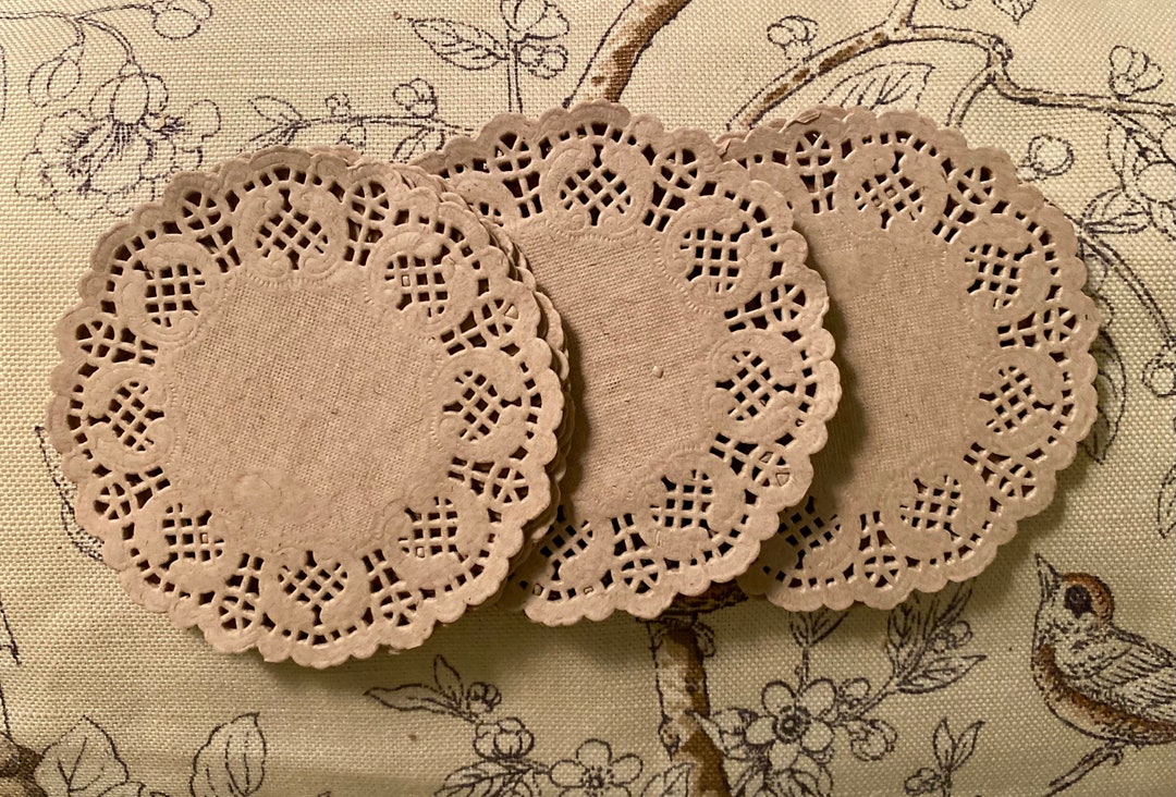 16 Mini Doilies. - Etsy