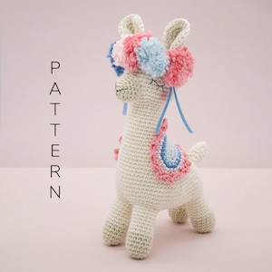 Amigurumi crochet pattern Lara the llama ENGLISH ONLY image 1