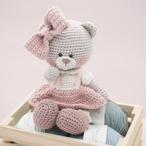 Amigurumi crochet pattern Millie-Rose the teddy bear ENGLISH ONLY image 4