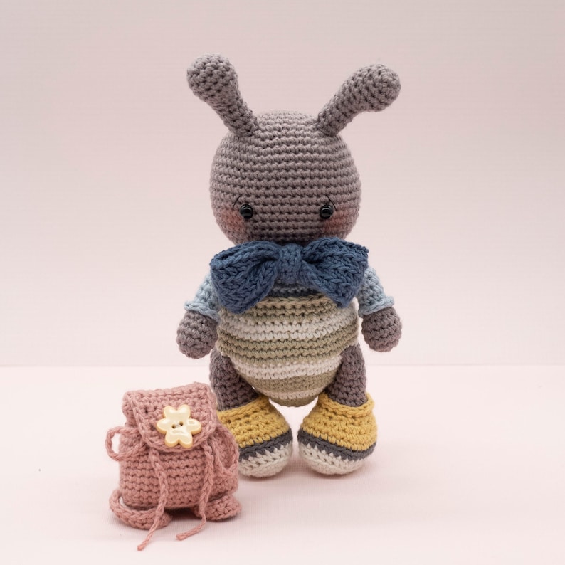Amigurumi crochet pattern Stan the ant ENGLISH ONLY image 2
