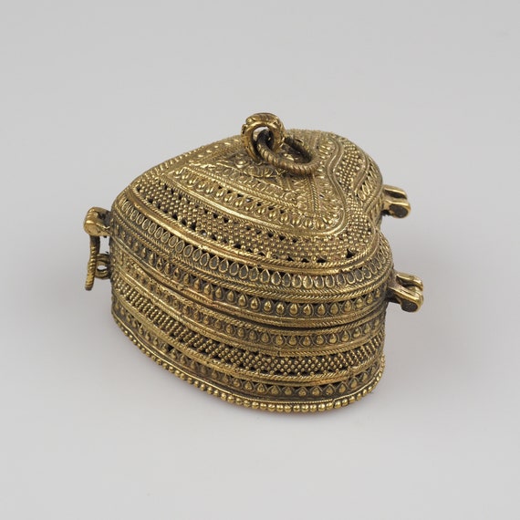 Brass Tribal Art Golden Heart Shape Trinket Box - image 4
