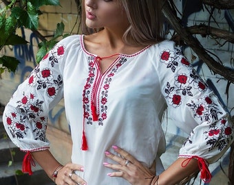 Top Ethnic Floral Blouse Trendy T-shirt Ukrainian Women/'s Vyshyvanka Tshirt Boho Shirt Oversize Plus Size M-3XL Embroidered Tunic Gift