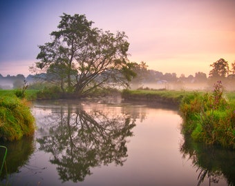 Sonnenaufgang am Fluss