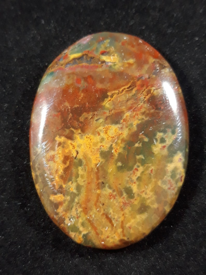 70ct 44x32x5 Bloodstone
