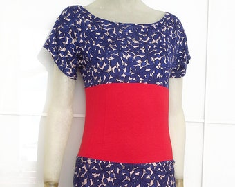 Blau-rotes Jerseykleid Yumiko