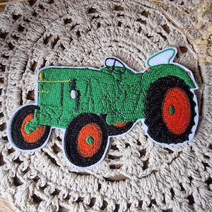 Deutz  D 30 Traktor Patch zum Aufbügeln und  Aufnähen| 17,5 x 12 cm| Grün