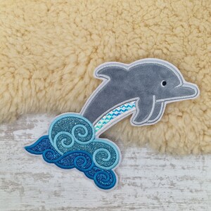 Dolphin 2 | Dolphin | Embroidery applique | Sew-on and iron-on applique