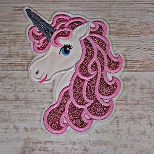 Cabeza de unicornio con purpurina rosa | Unicornio rosa brillante | aplique bordado | aplique para coser y planchar