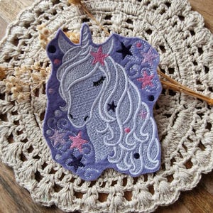 Einhornkopf Patch | Appliktion zum Aufnähen und Aufbügeln |  Weiß/ Flieder / Rosa | 17,5 x 13 cm