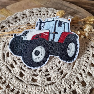 Steyr DVT 170 Traktor Patch zum Aufbügeln und Aufnähen|  16 x 13,5 cm| Rot Weiß